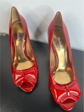 MICHELLE D Red Patent Peep Toe Heels Size 7 Bow Pumps 3.5" Heel Glossy Dress Sho